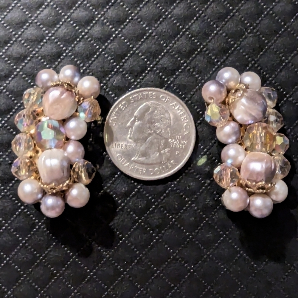 🤩 Vintage Costume Clip On Earrings - Picture 2 of 4